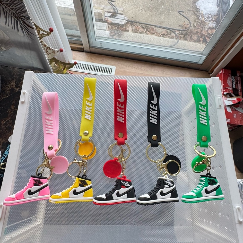 Nike Keychain Set - Pink, Yellow, Red, Black, Green